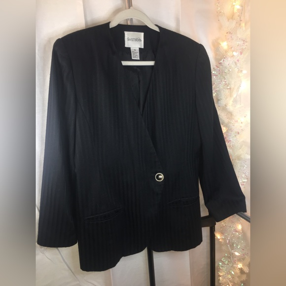 Sweetbriar | Women’s Black Pin Stripe Pattern Blazer Jacket - Picture 1 of 12